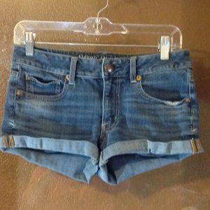 American Eagle Super Stretch Shortie cuffed shorts